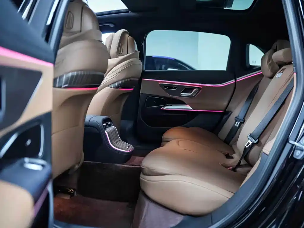 Mercedes-Benz E-Class E 2024 E 300 L Fashion