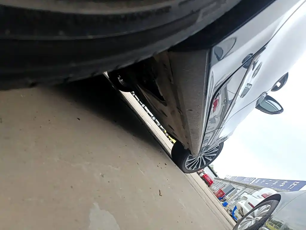 Volkswagen Passat — миниатюра 21