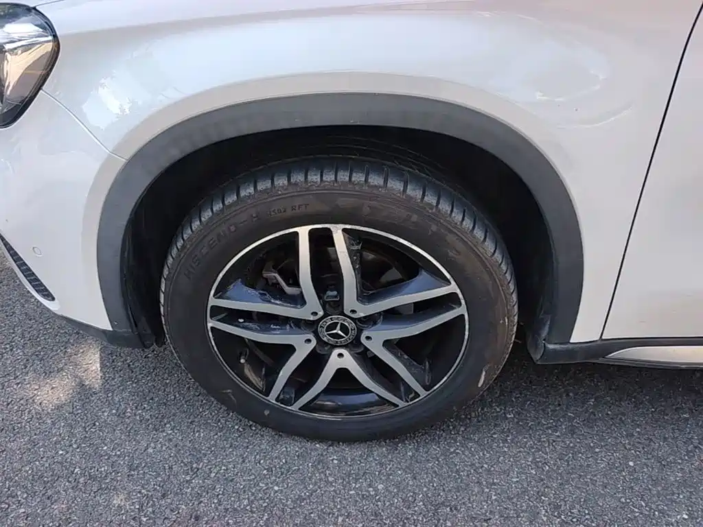 Mercedes-Benz GLA — миниатюра 23