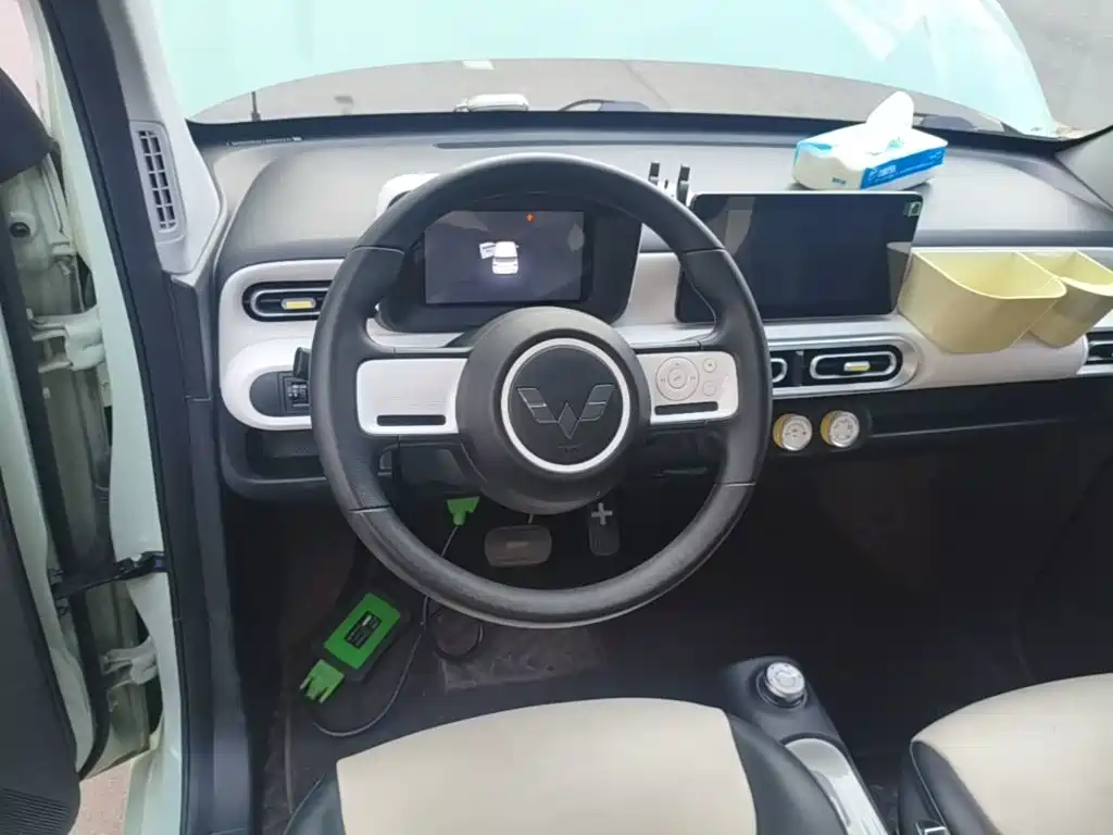 Wuling MINIEV — миниатюра 11