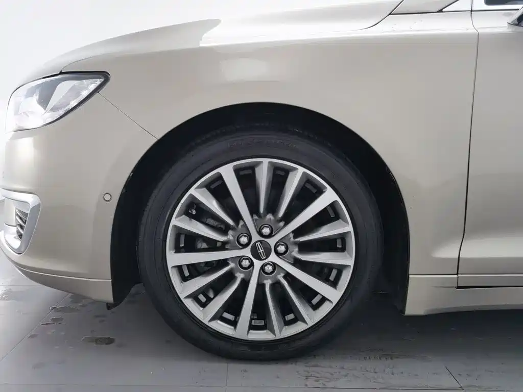 Lincoln MKZ — миниатюра 17