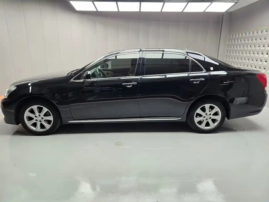 Toyota Crown 2010 3.0L Royal Saloon Premium