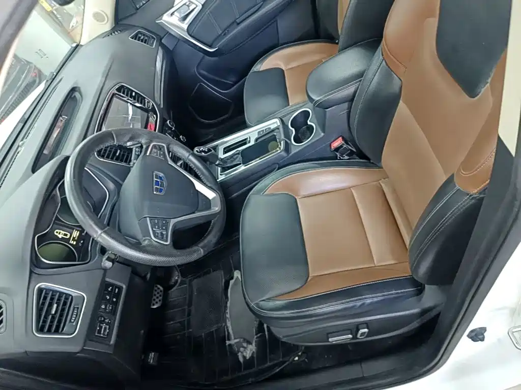 Geely Vision X6 — миниатюра 15