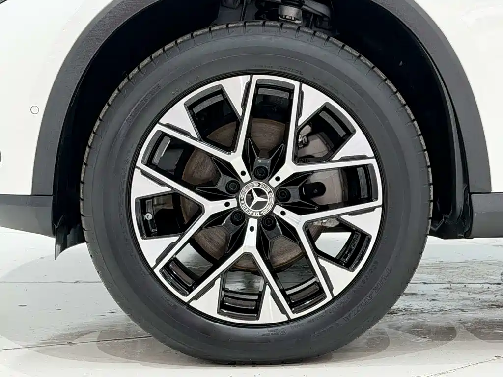 Mercedes-Benz GLC — миниатюра 11