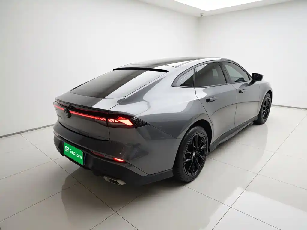 Changan UNI-V 2024 1.5T Luxury