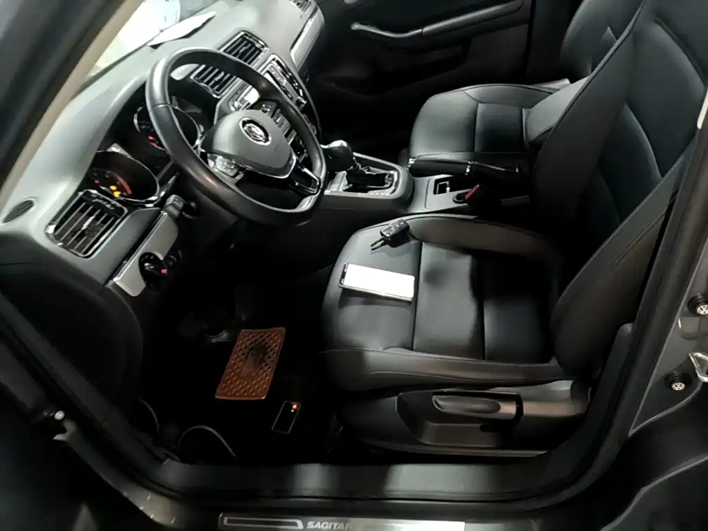 Volkswagen Sagitar — миниатюра 15