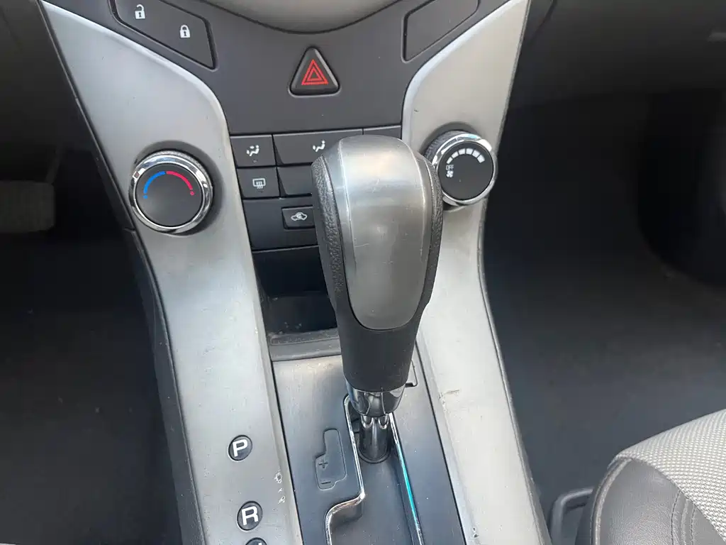 Chevrolet Cruze — миниатюра 16