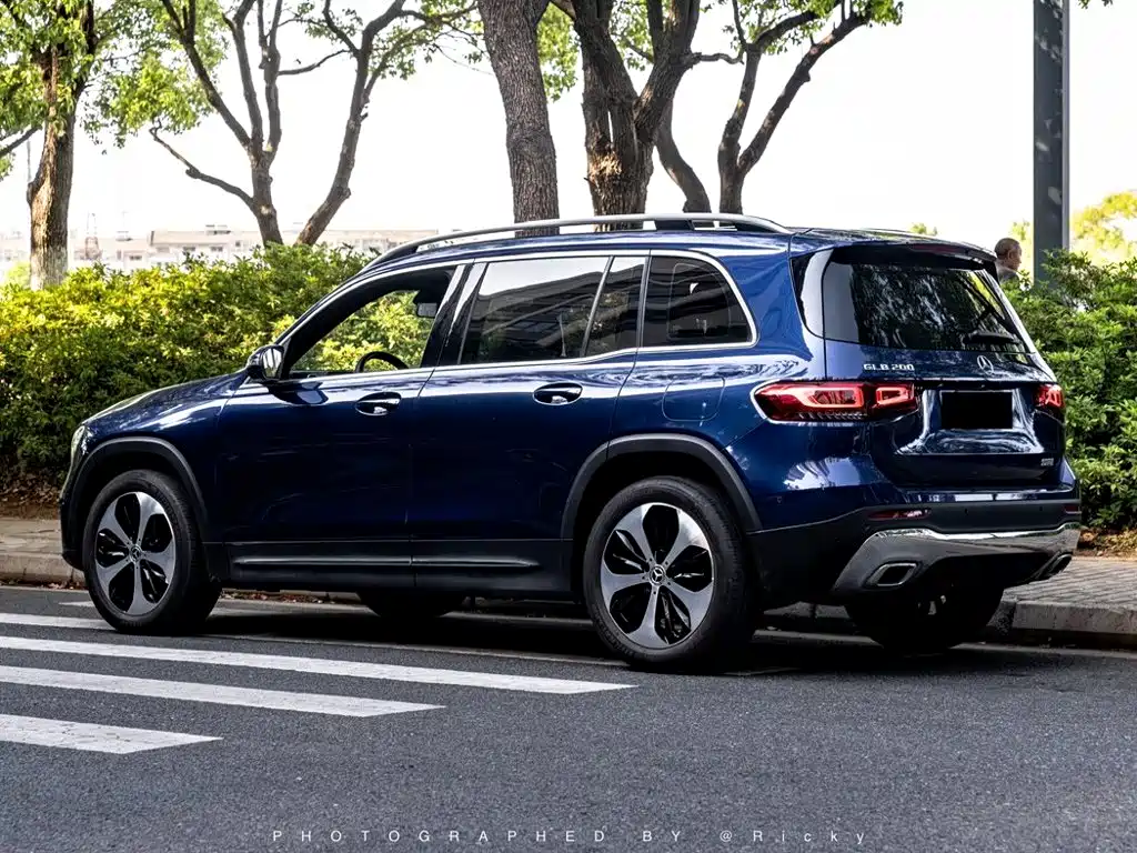 Mercedes-Benz GLB — миниатюра 10