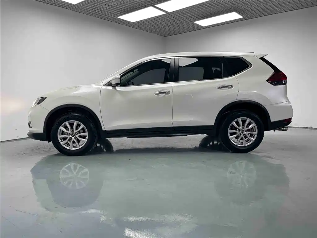 NISSAN QIJUN