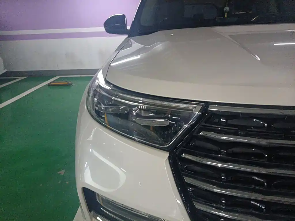 Ford Explorer — миниатюра 7