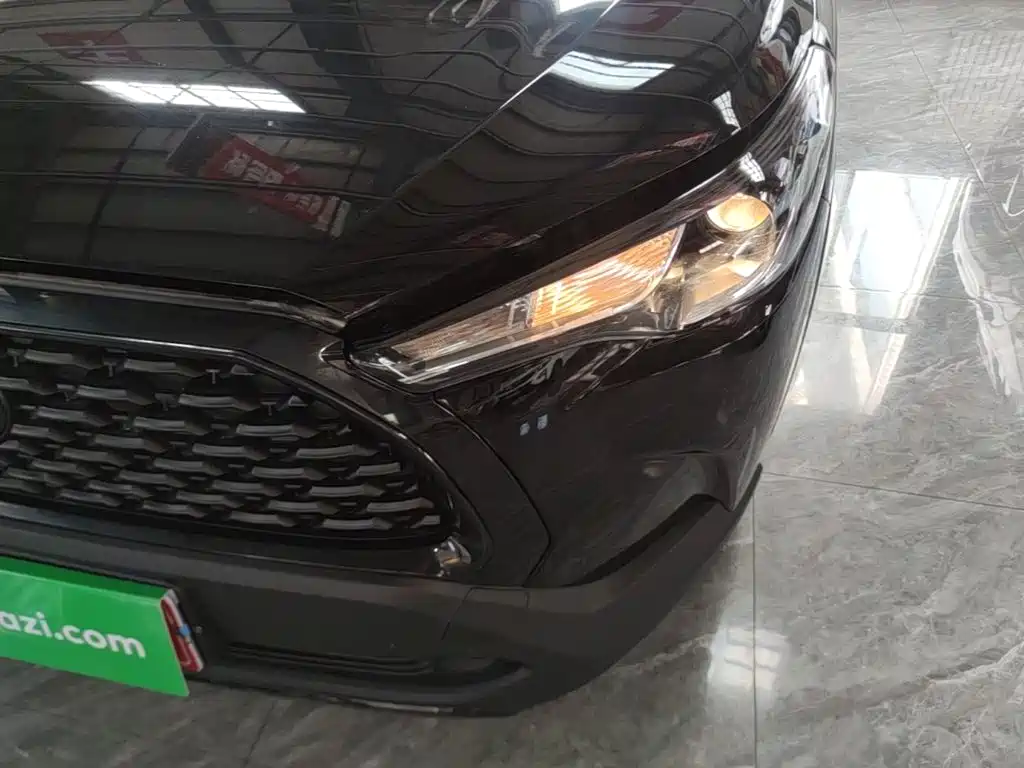 Toyota Corolla Cross — миниатюра 24