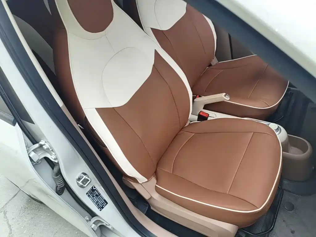 Wuling MINIEV — миниатюра 25