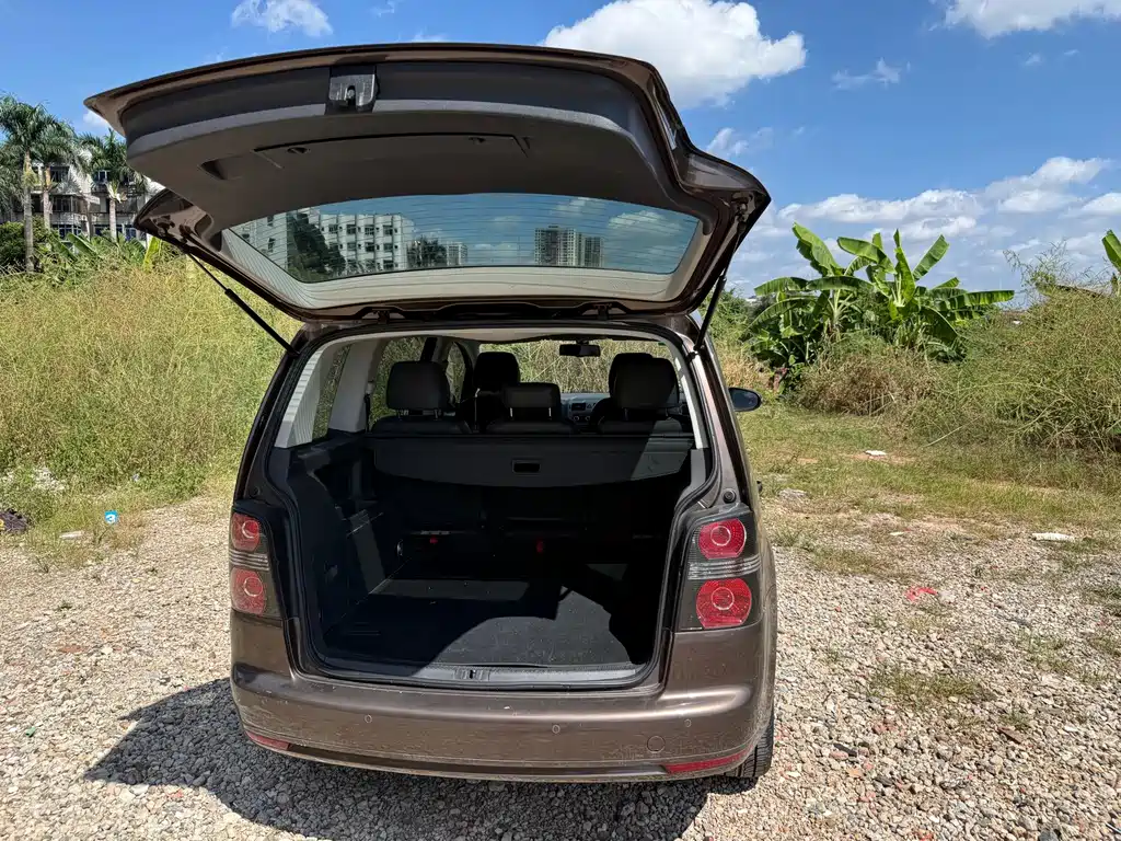 Volkswagen Touran — миниатюра 11