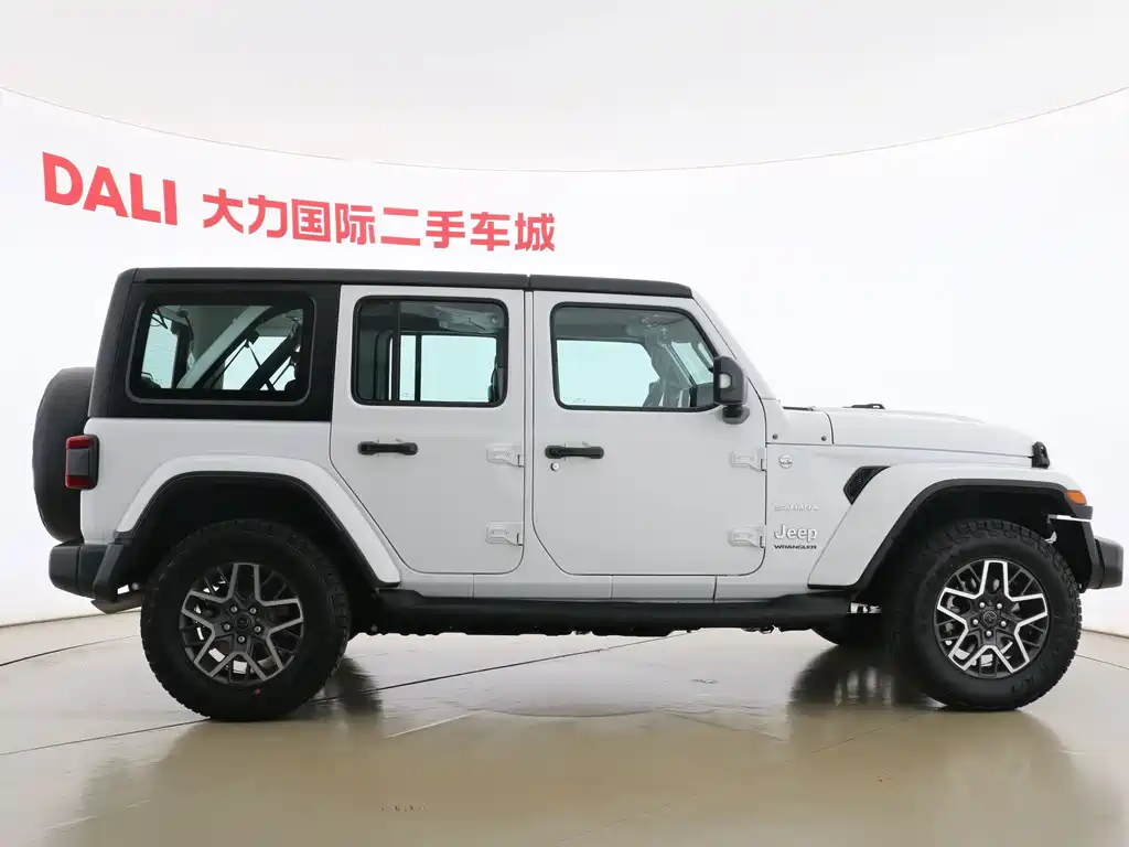 Jeep Wrangler — миниатюра 16