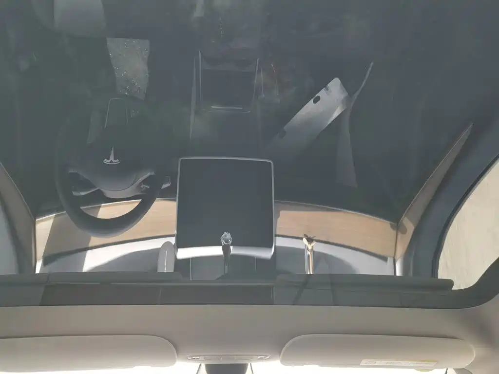Tesla Model Y — фотографии объявления, Фото 15