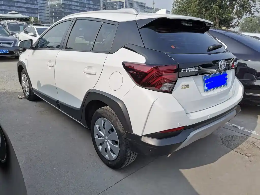 Toyota Yaris L — миниатюра 11