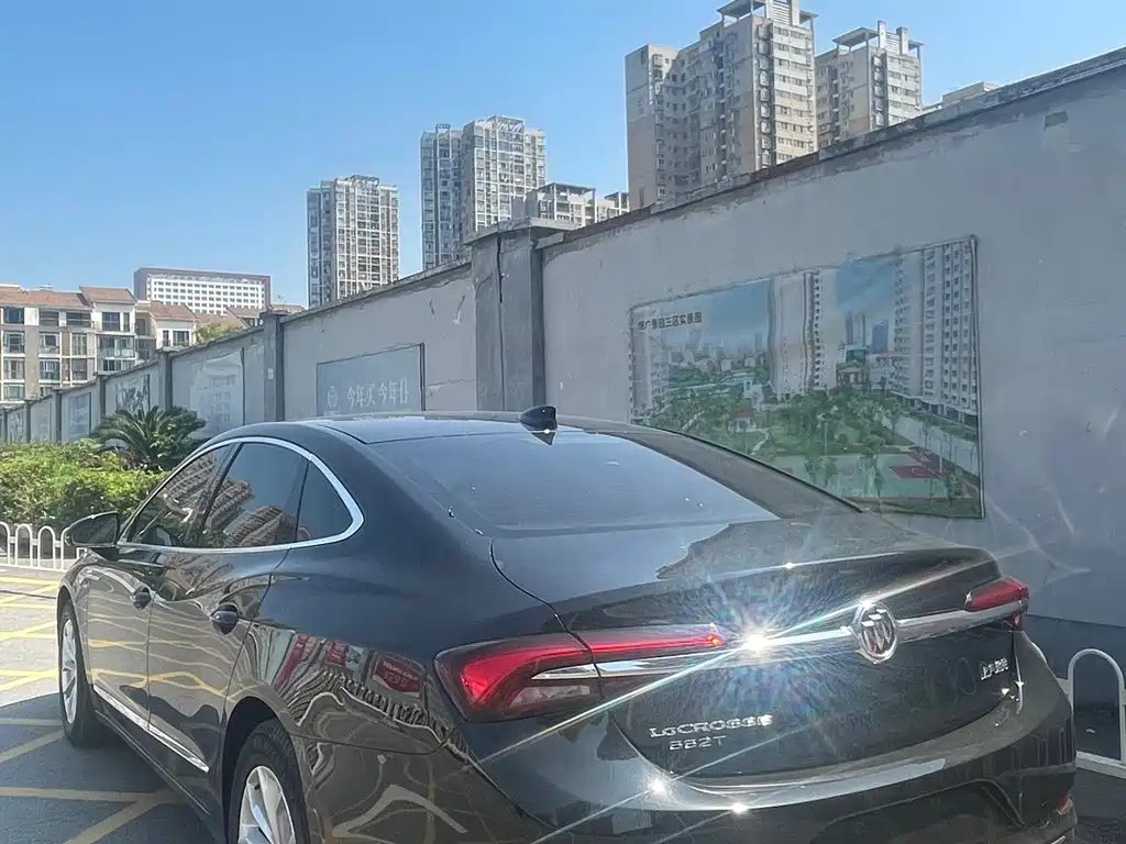 Buick LaCrosse — миниатюра 7