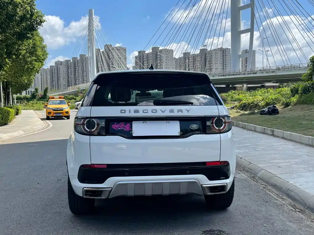 Land Rover Discovery Sport — миниатюра 7