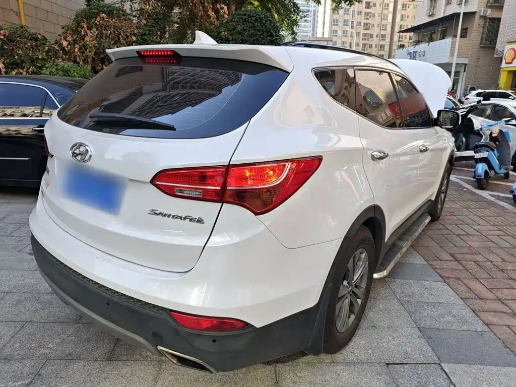 Hyundai Santa Fe — миниатюра 7