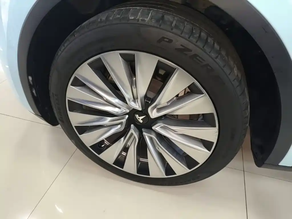 Tesla Model Y — фотографии объявления, Фото 23