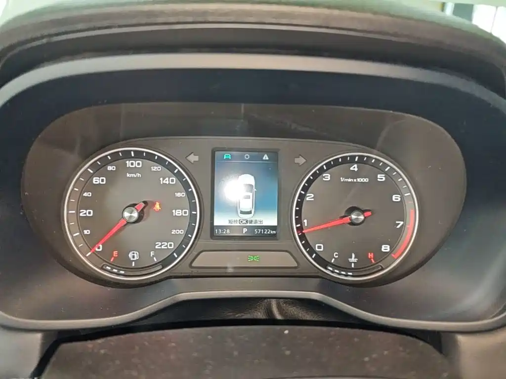 Roewe i5 — миниатюра 12