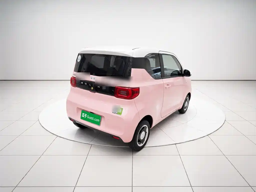 Wuling MINIEV — миниатюра 4