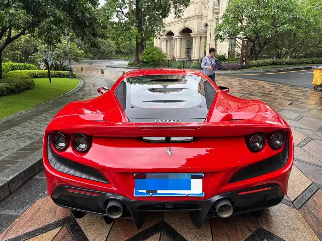 Ferrari F8 2019 Tributo 3.9T V8