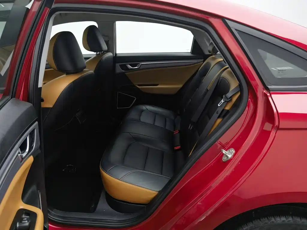 Geely Emgrand GL — миниатюра 15