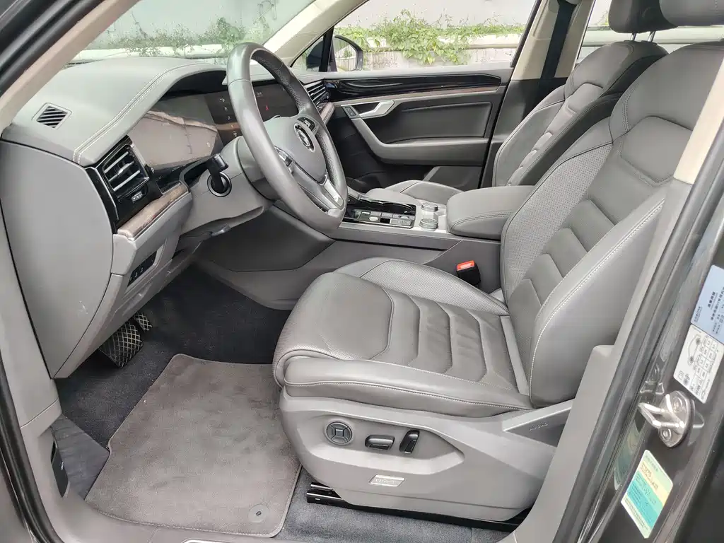 Volkswagen Touareg — миниатюра 9