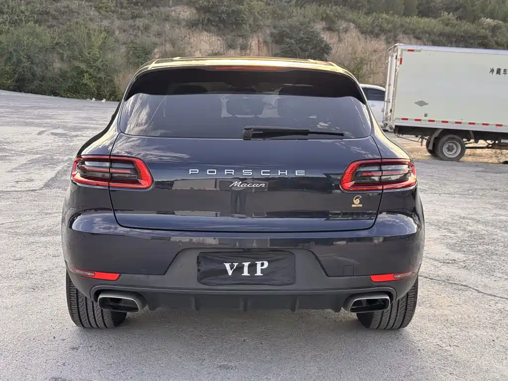 Porsche Macan — миниатюра 8