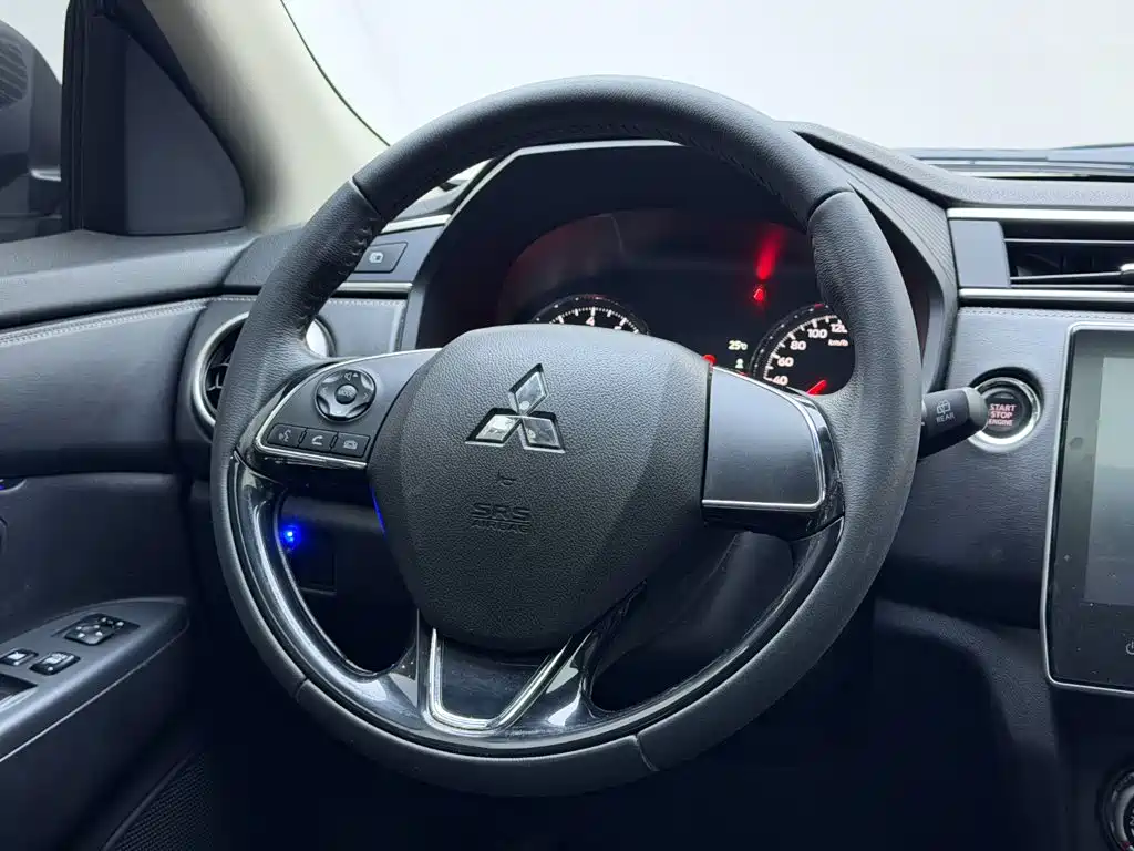 Mitsubishi ASX — миниатюра 11