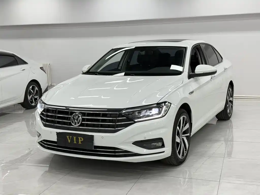 Купить Volkswagen Sagitar