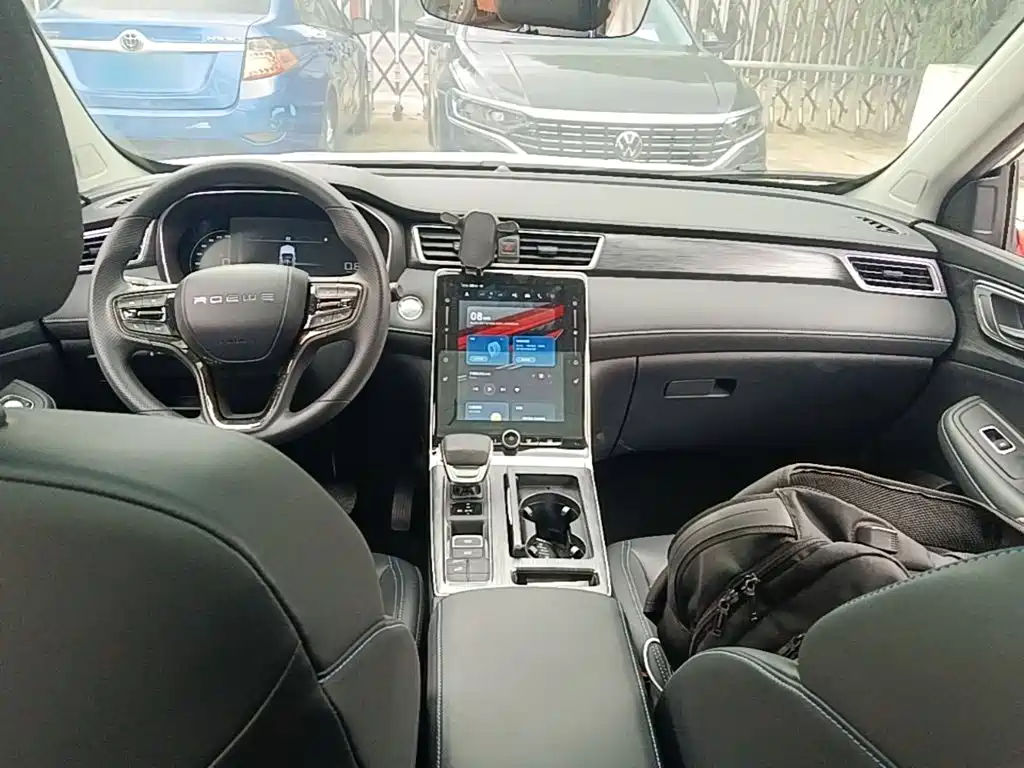 Roewe RX5 — миниатюра 10