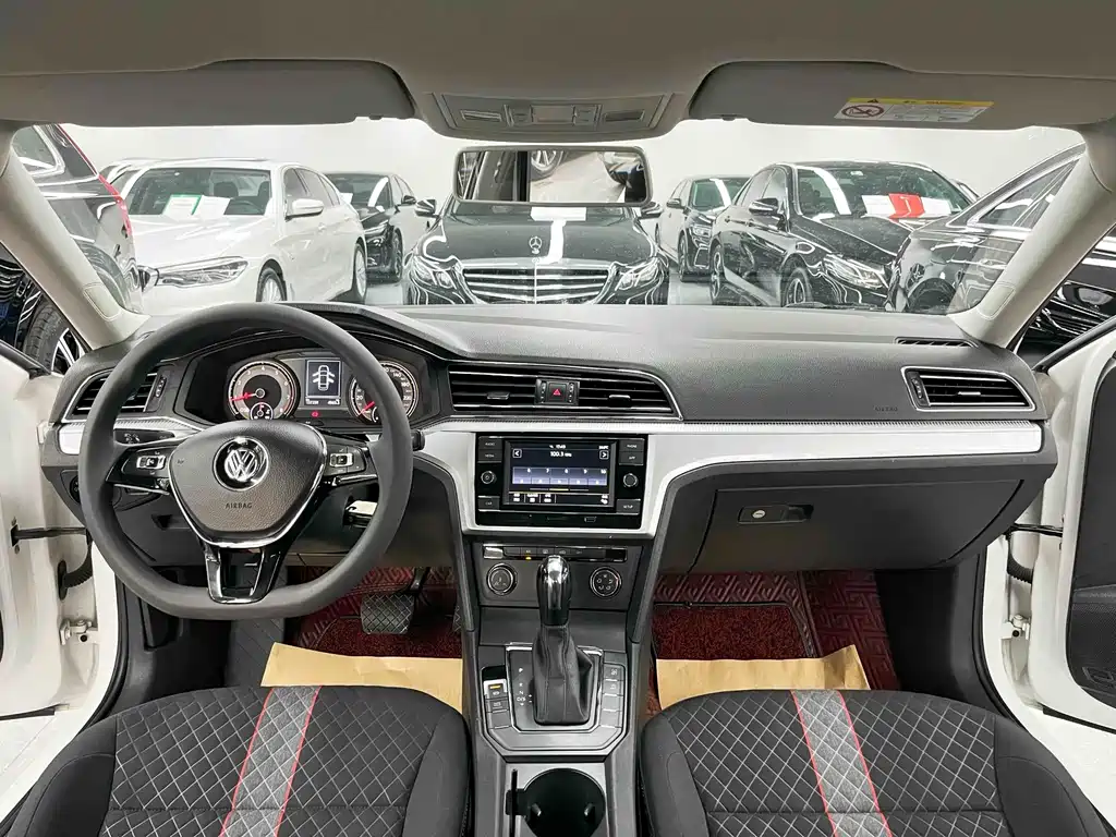 Volkswagen Lamando — миниатюра 9