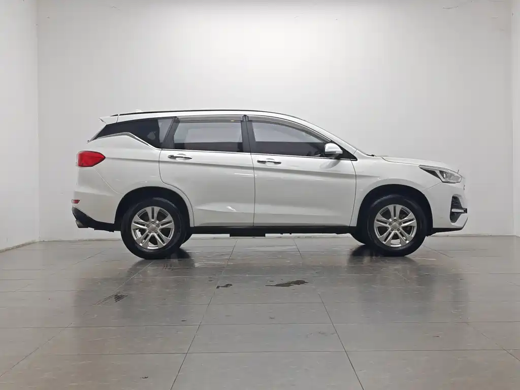 Haval M6 — миниатюра 11