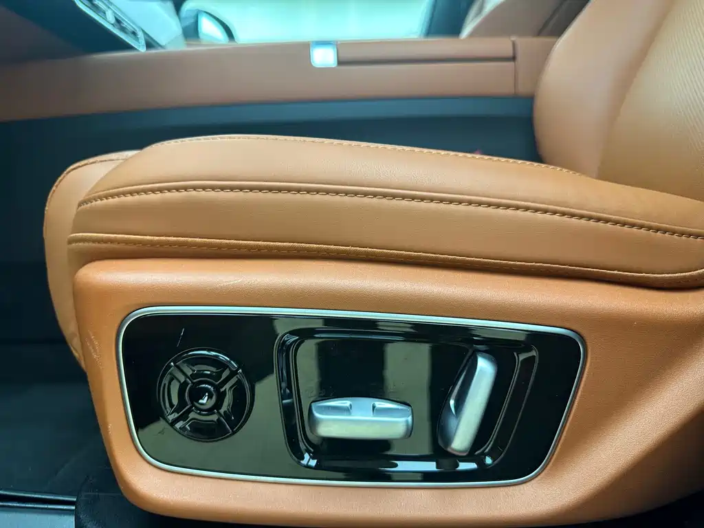 Li Auto Li L7 — миниатюра 10