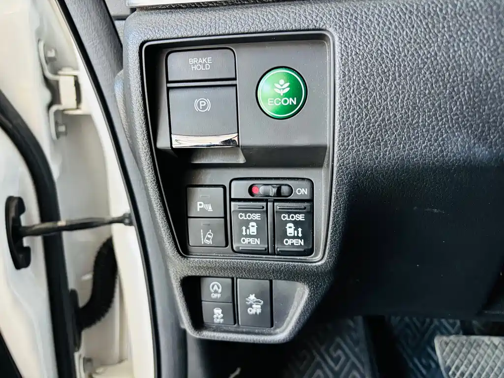 Honda Odyssey 2.4L Premium Edition, фото 22
