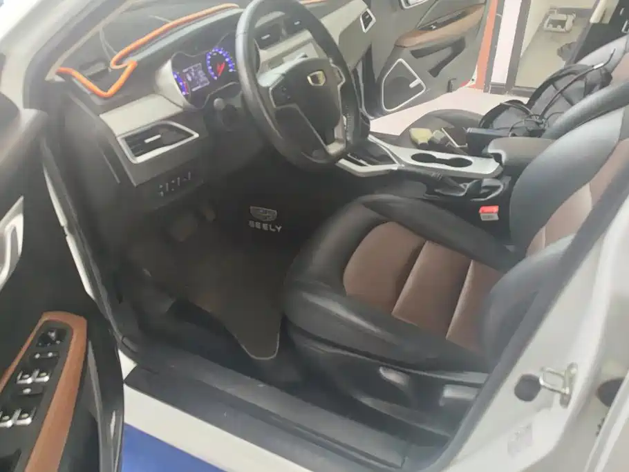 Geely Vision — миниатюра 9