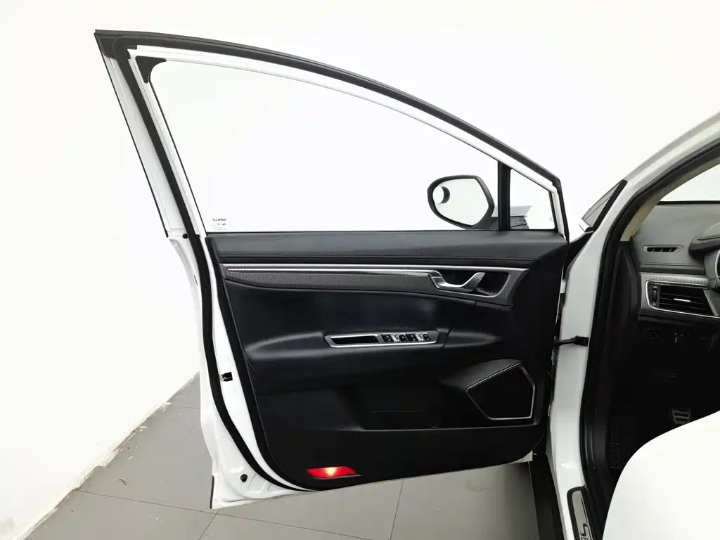 Geely Emgrand GS — миниатюра 8