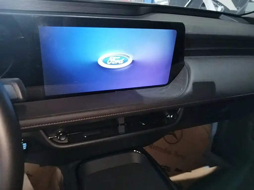 Ford Mondeo — миниатюра 13