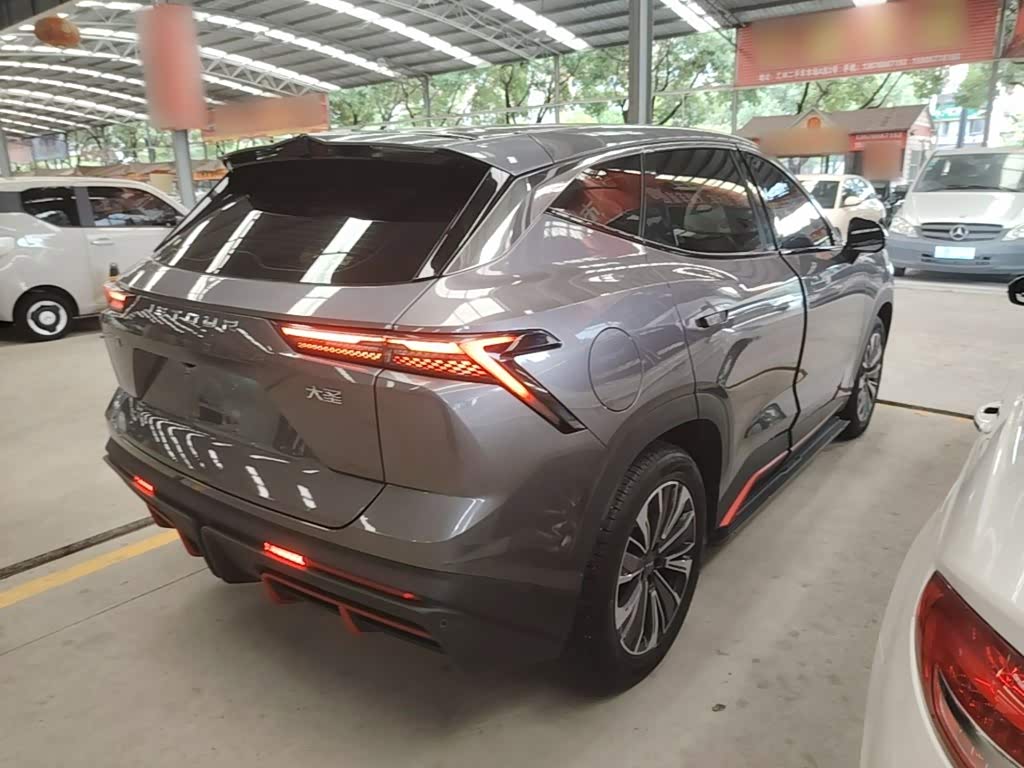 Jetour Jetour Dasheng 1.5 л 2024 г. Серебристо-серый, пробег 37200 км