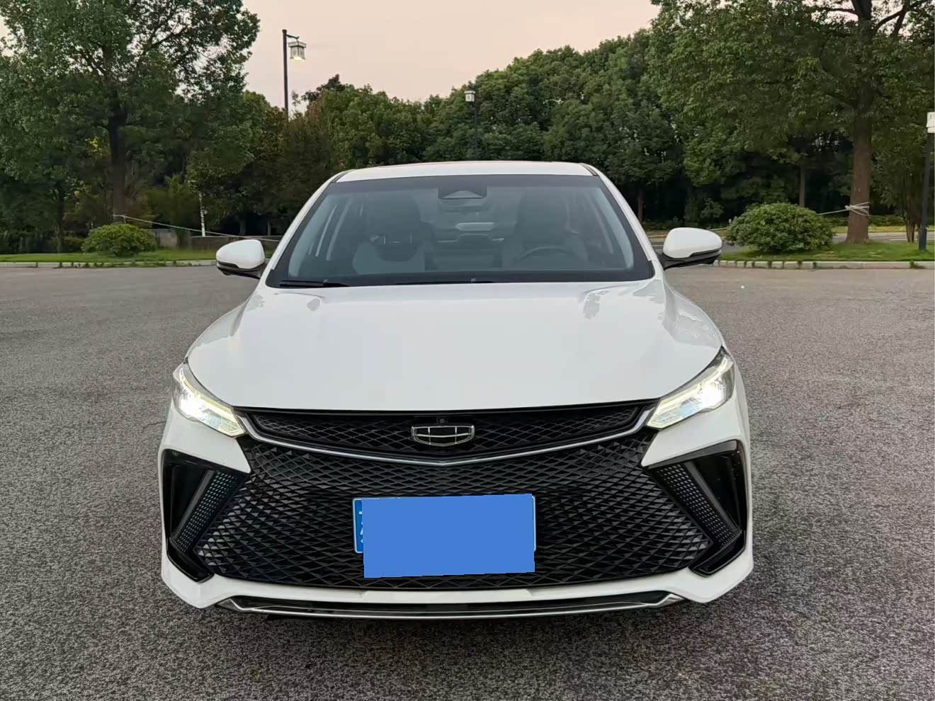 Geely Emgrand L 1.4 л 2022 г. Белый, пробег 18000 км