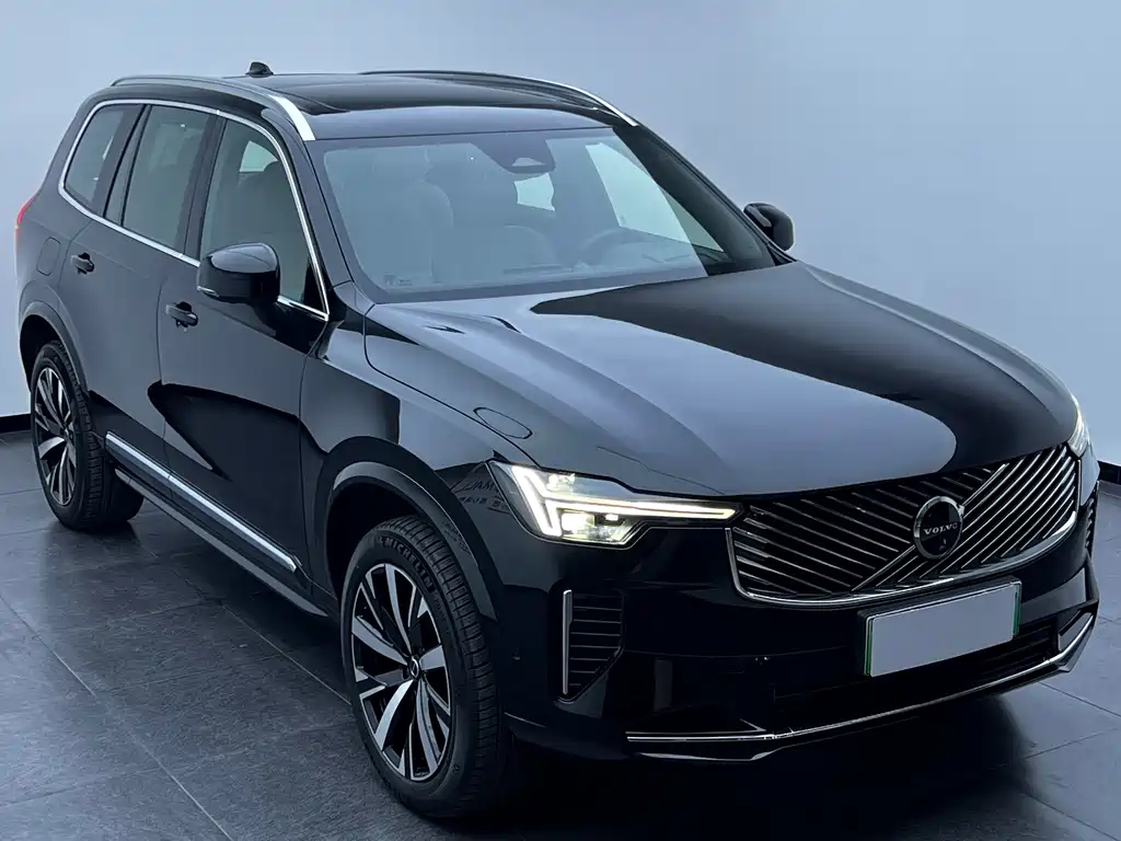 Volvo XC90 PHEV — миниатюра 3