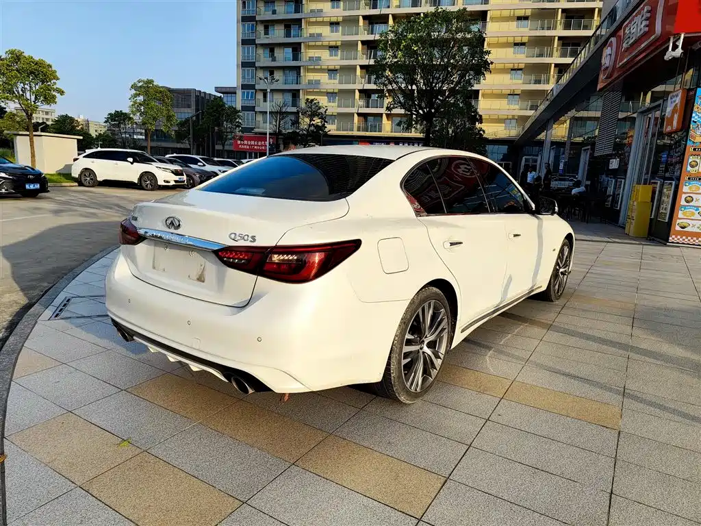 Infiniti Q50L — миниатюра 9