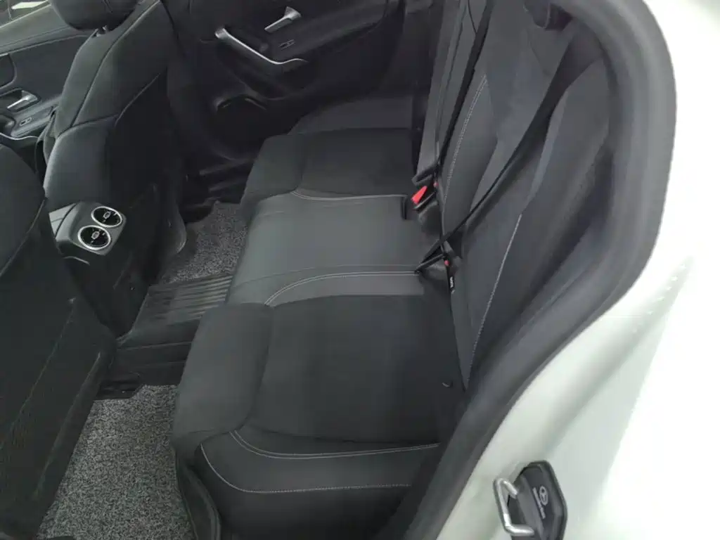 Mercedes-Benz A-Class — миниатюра 17