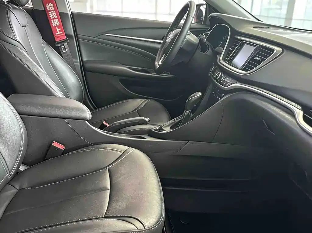 Buick Excelle — миниатюра 5