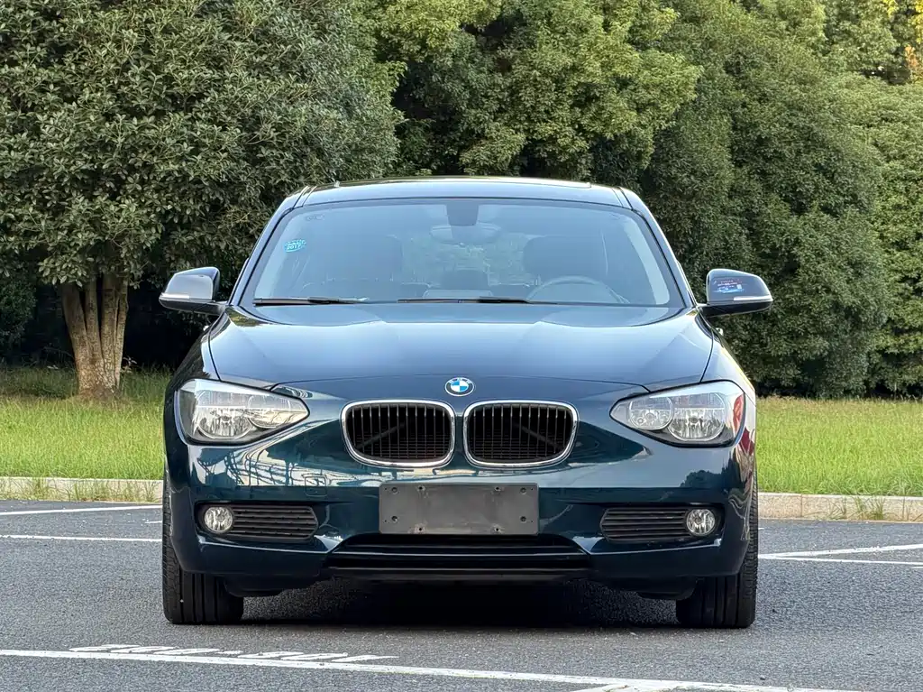BMW 1 Series (Import) — миниатюра 2