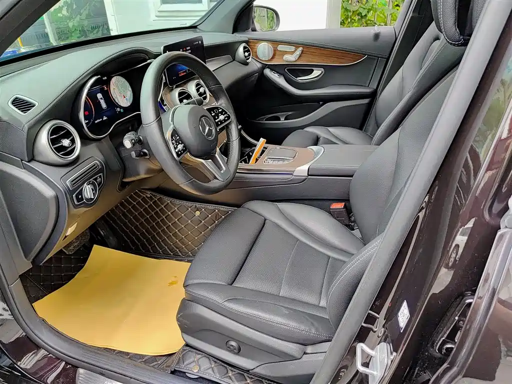 Mercedes-Benz GLC 2021 GLC 300 L 4MATIC