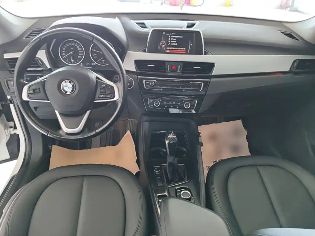 BMW X1 — миниатюра 10