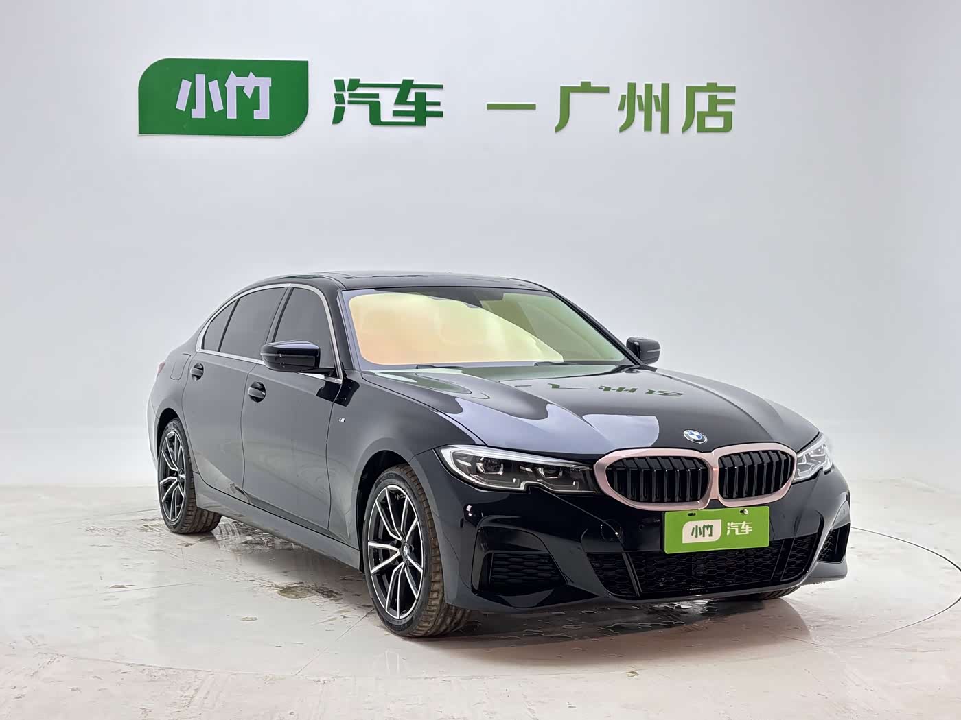 BMW 3 Series 2.0 л 2022 г. Чёрный, пробег 42000 км